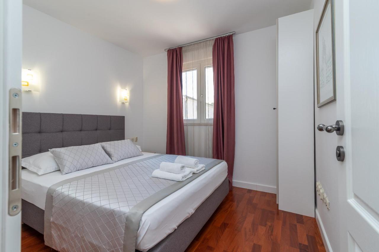 Apartments Liam Trogir Exterior foto